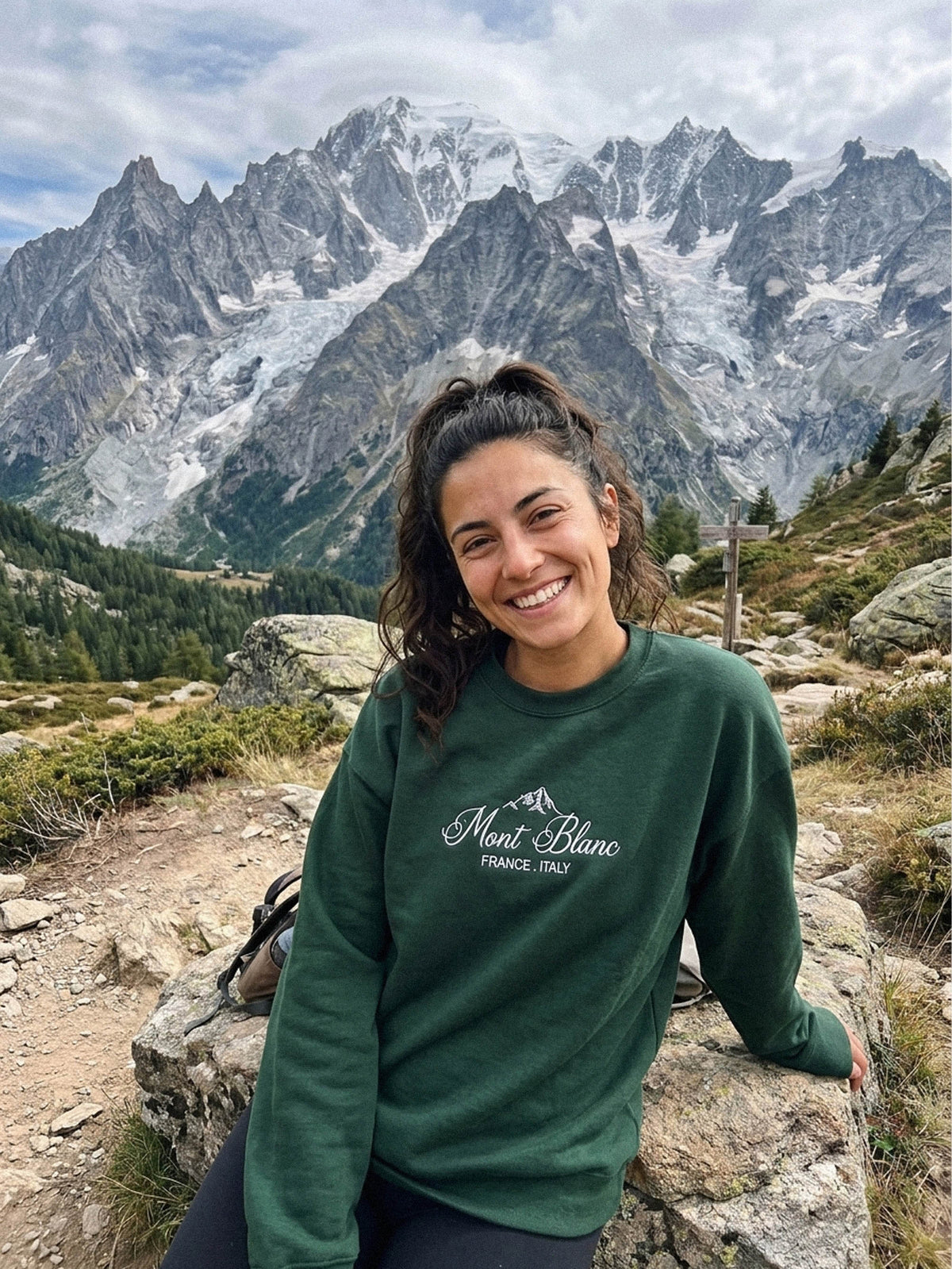 Mont Blanc Apres Ski Sweatshirt, Embroidered Mountain Hoodie, Hiking Shirt, Gifts for Skiers