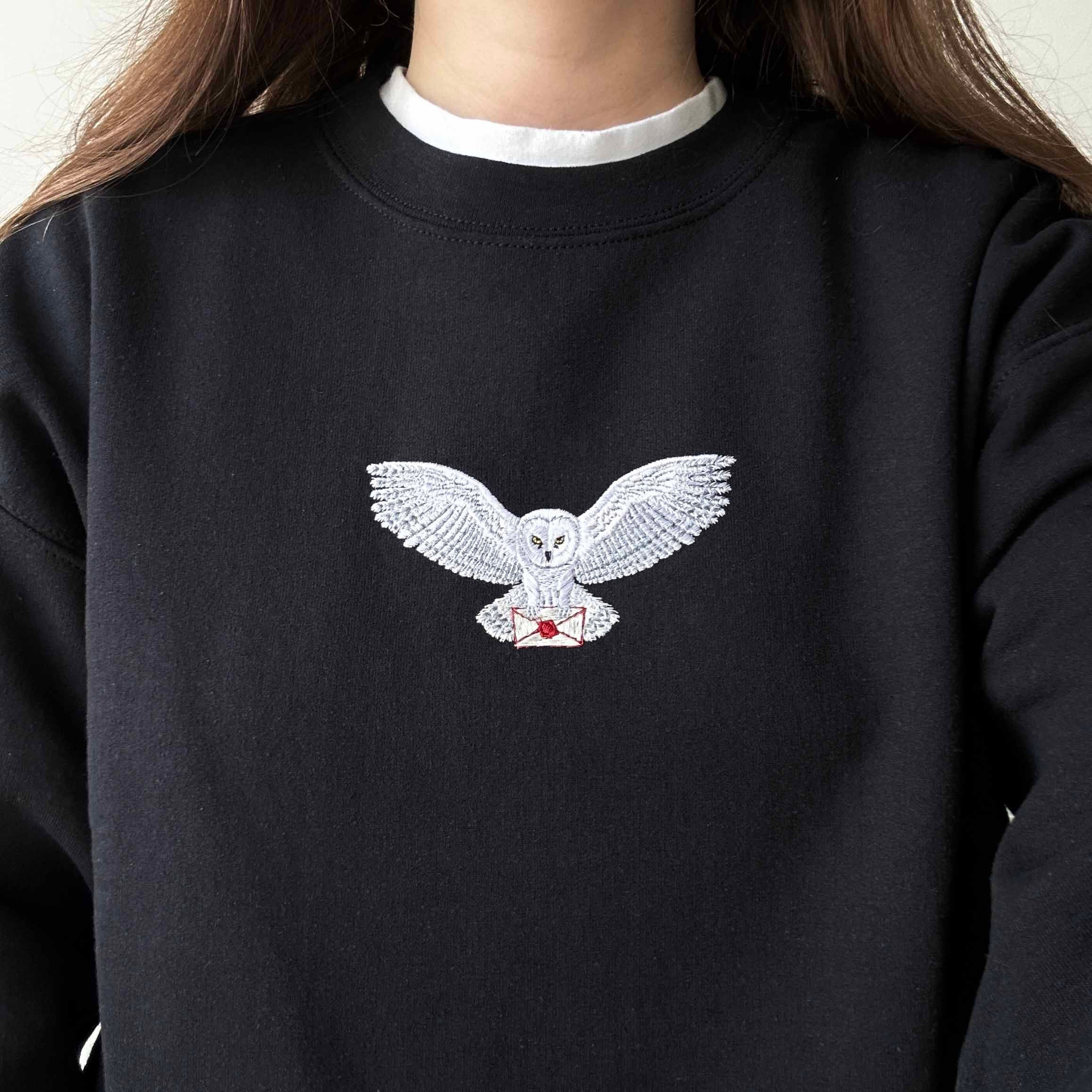 Magic owl embroidery design