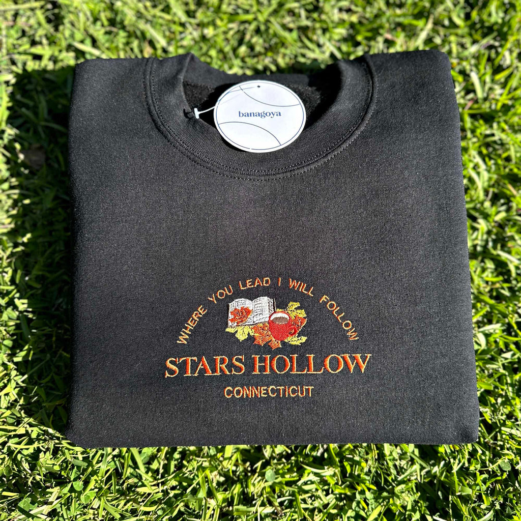 Stars Hollow embroidery design