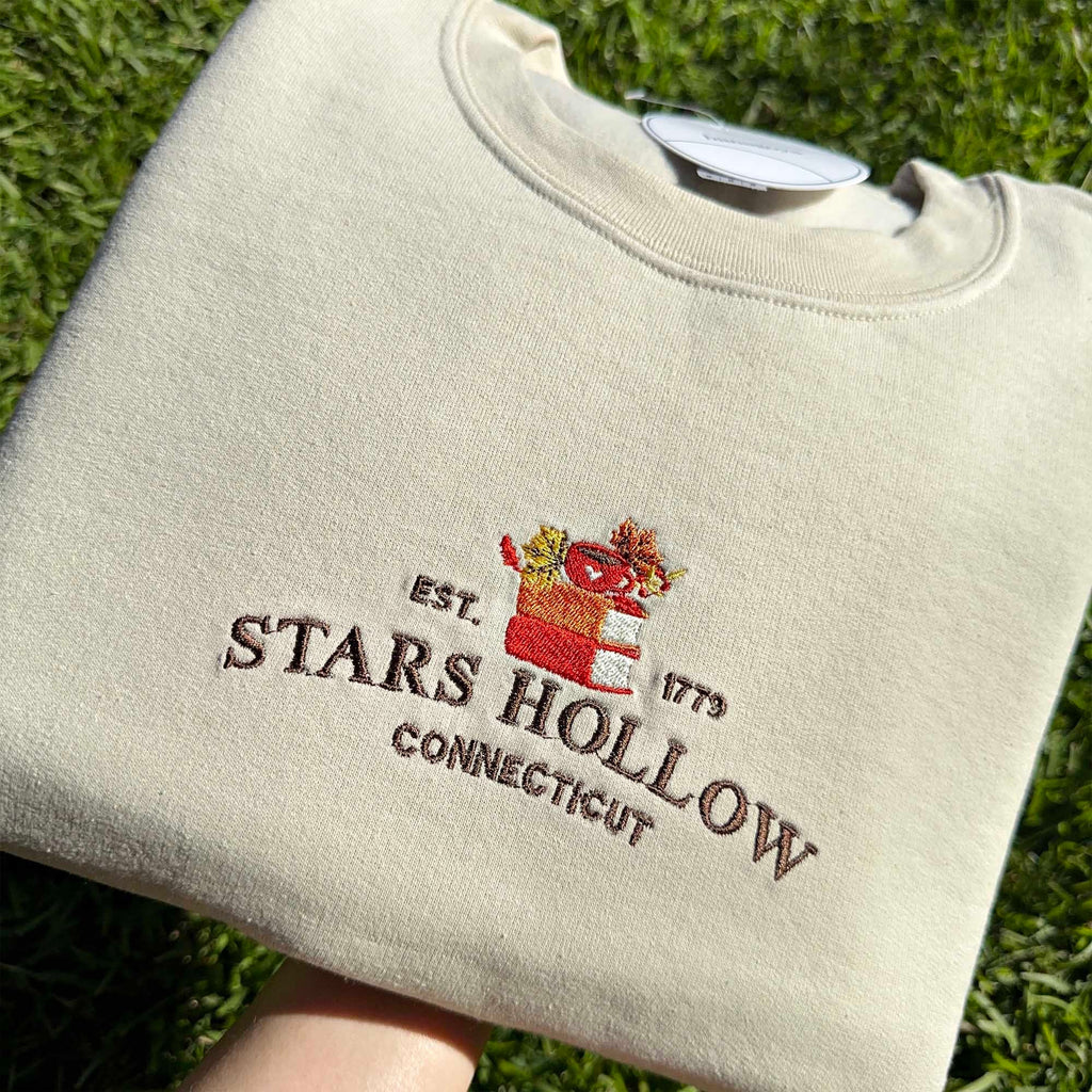 Stars Hollow embroidery design