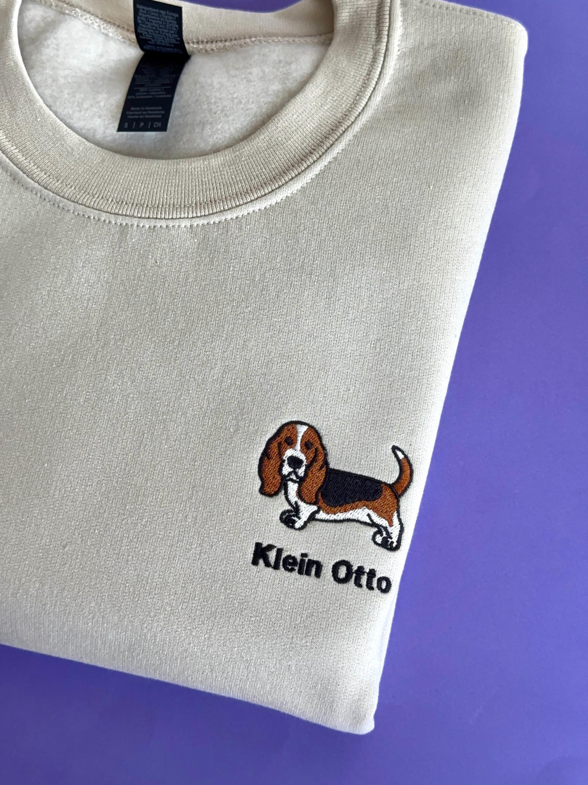 Custom Basset Hound Embroidered Sweatshirt, Hoodie & T-Shirt, Personalized Dog Gift, Minimalist Pet Embroidery for Dog Lovers