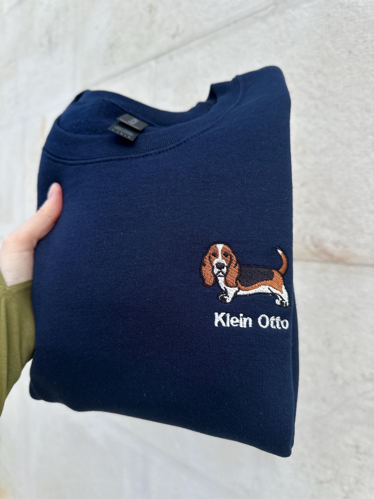 Custom Basset Hound Embroidered Sweatshirt, Hoodie & T-Shirt, Personalized Dog Gift, Minimalist Pet Embroidery for Dog Lovers